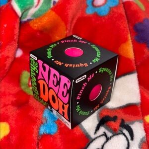 Nee Doh Groovy Glob Squeezy Stress Cube - Pink NEW RARE QUICK SHIP